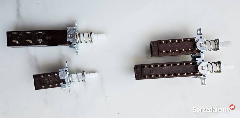 Przełączniki Isostat firmy Unitra nowe Gliwice