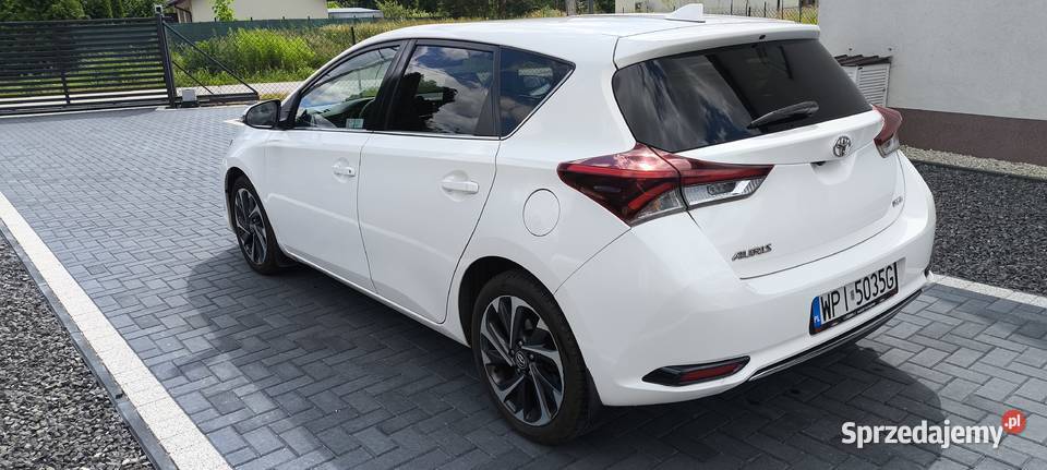 Toyota Auris 16 lift Auris Piaseczno