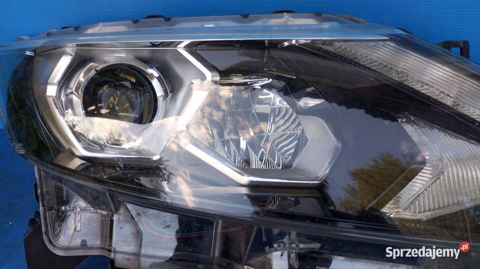 LAMPA PRAWY PRZÓD REFLEKTOR EU LED 10018015 osobowe Nowy Tomyśl