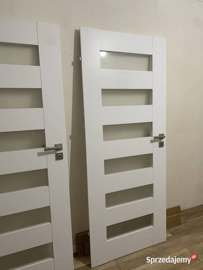 2x Drzwi wewnętrzne DRE SCALA 90 lewe KLAMKI