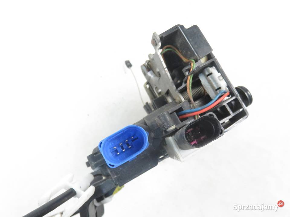 ZAMEK LEWY TYLNY VW TOUAREG I 7 PIN Części samochodowe