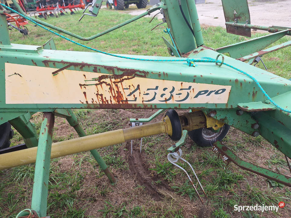 Przetrząsarka STOLL 2585 wałek w komplecie Zgrabiarki i przetrząsacze Szlachcin