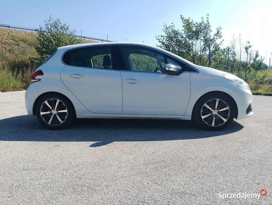 Peugeot 208 benzyna gaz2017 Straszęcin