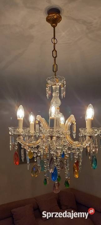 Szklany sześcioramienny żyrandol z kolorowymi Skierniewice