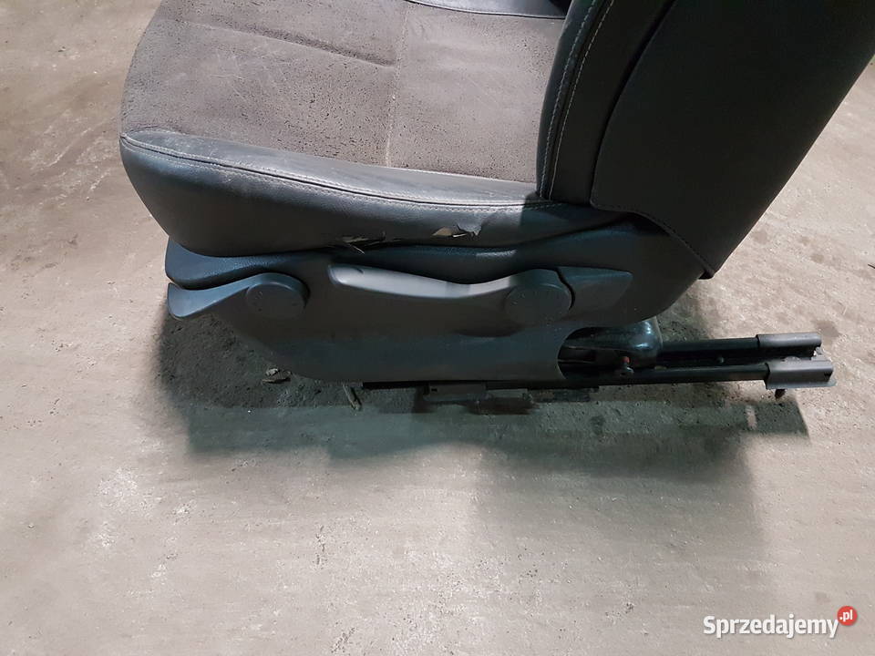 RENAULT LAGUNA II LIFT FOTEL SIEDZENIE LEWE Rok produkcji 2007 wielkopolskie Turek