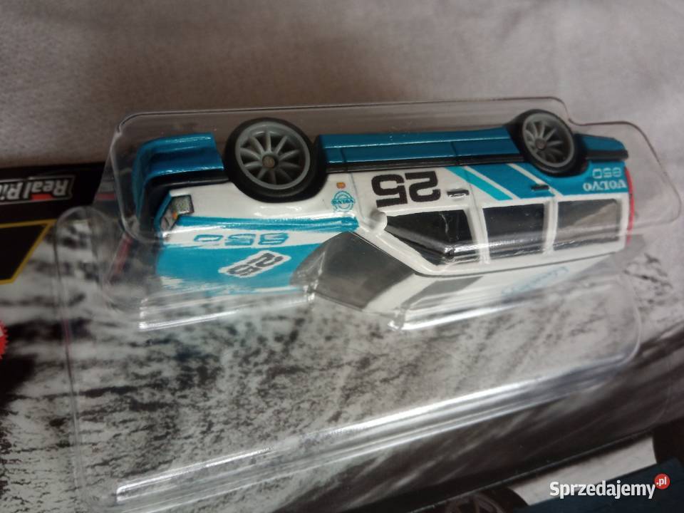 Hot Wheels Premium 60 sztuk VOLVO 850 Estate Sosnowiec