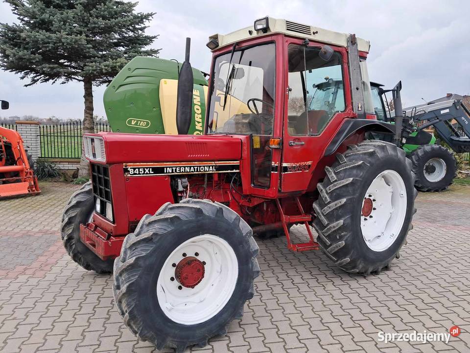 Ciągnik Case International 845 XL sprowadzony Case Radom