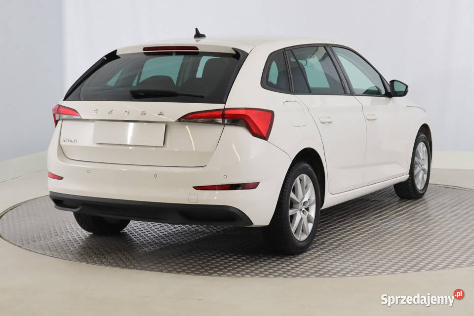 Skoda Scala 10 TSI czujnik deszczu