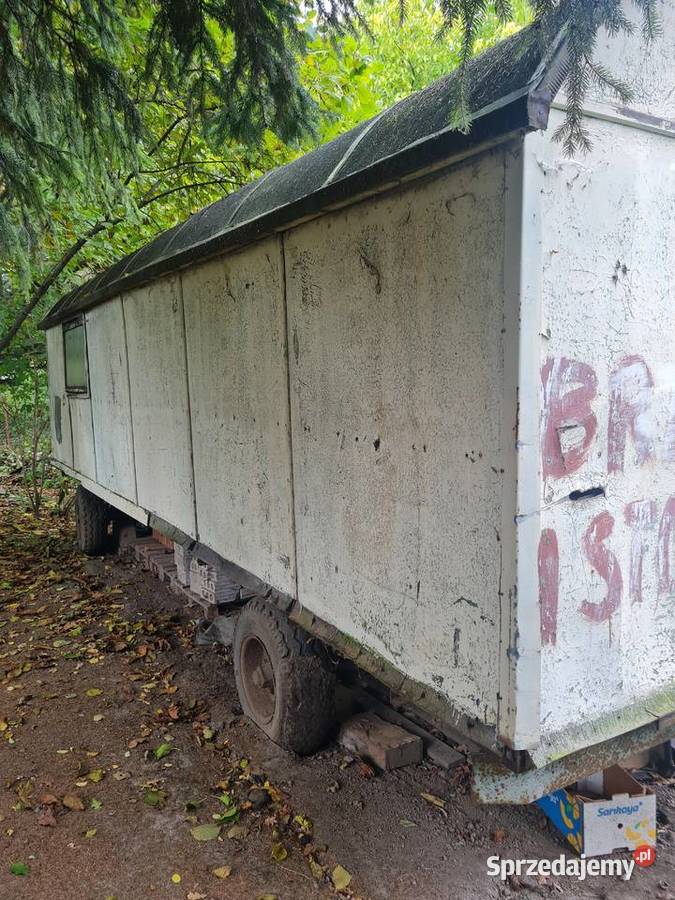 Przyczepa do przewożenia uli