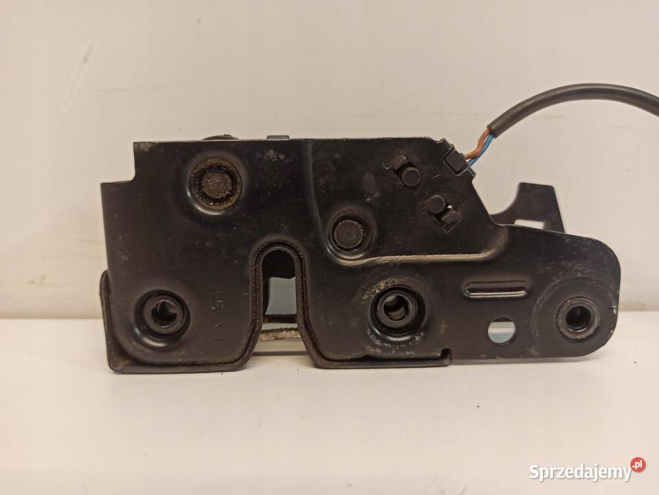 ZAMEK MASKI AUDI A4 B8 Q5 8K0823509F