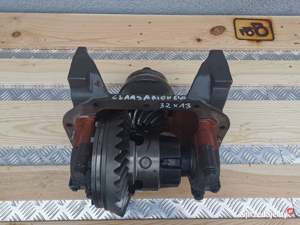 Atak kompletny przedni 13X32 Claas Arion 640