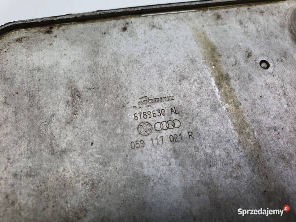 CHŁODNICZKA OLEJU AUDI A8 D4 059117021R Części samochodowe Lipno