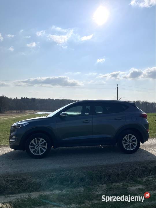 Hyundai Tuscon 16 benzyna NISKI PRZEBIEG szary Babczów sprzedam