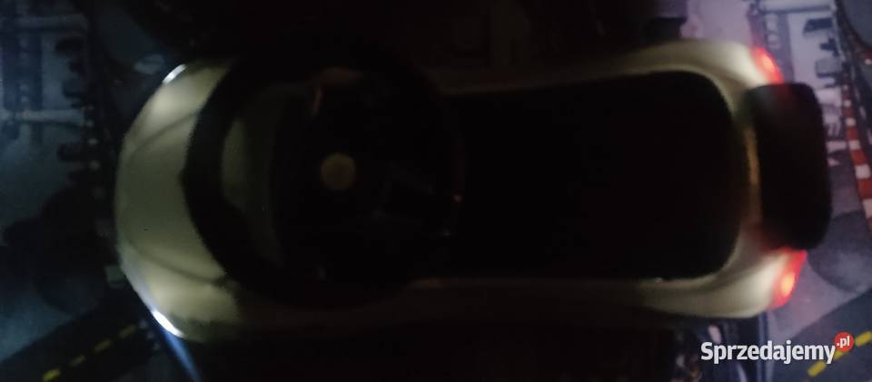 Samochod elektryczny z akumulatorem 6V