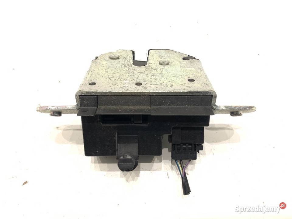 ZAMEK KLAPY TYŁ OPEL CORSA E Hatchback 39021416 podkarpackie