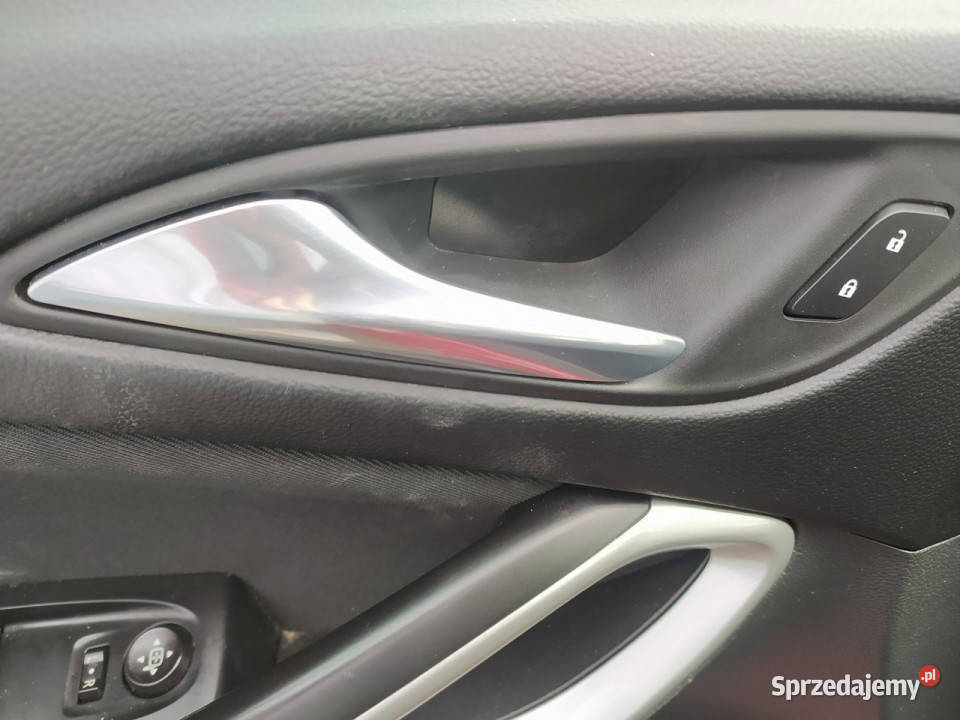 Opel Astra K 12T 130 światła LED klima 2 lakier metallic Łódź