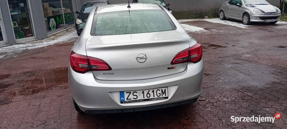 Opel Astra Enjoy 16 115 salon Polska J 20092019 Łódź