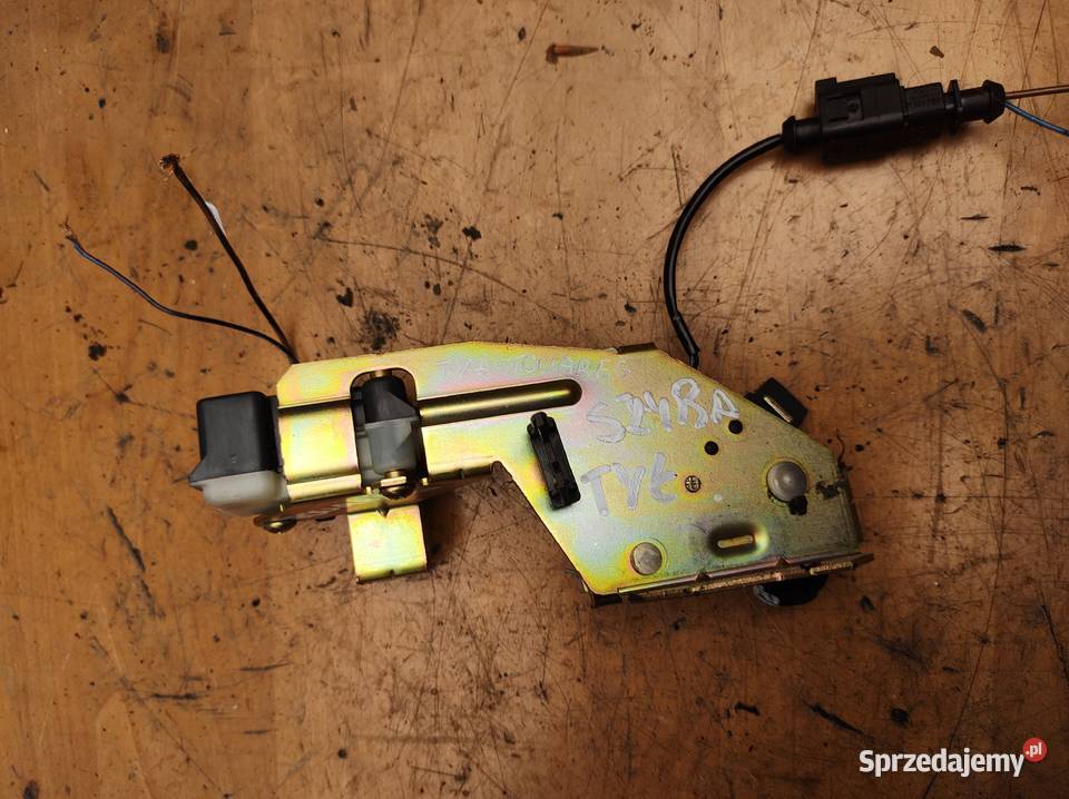 VW Touareg I zamek szyby tył Kielce