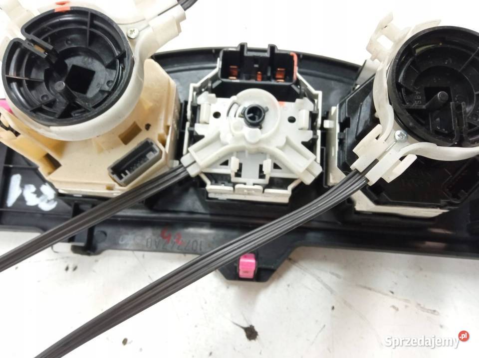 PANEL NAWIEWU LINKI KPL 554060D390 Toyota Yaris