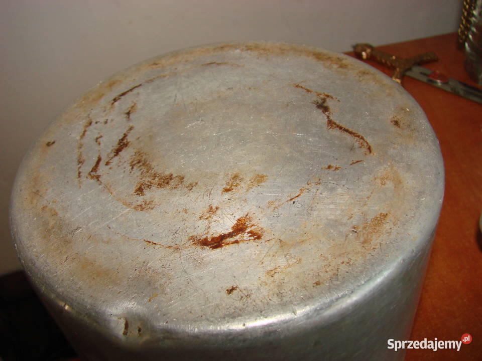 mały aluminiowy garnek 1l PRL