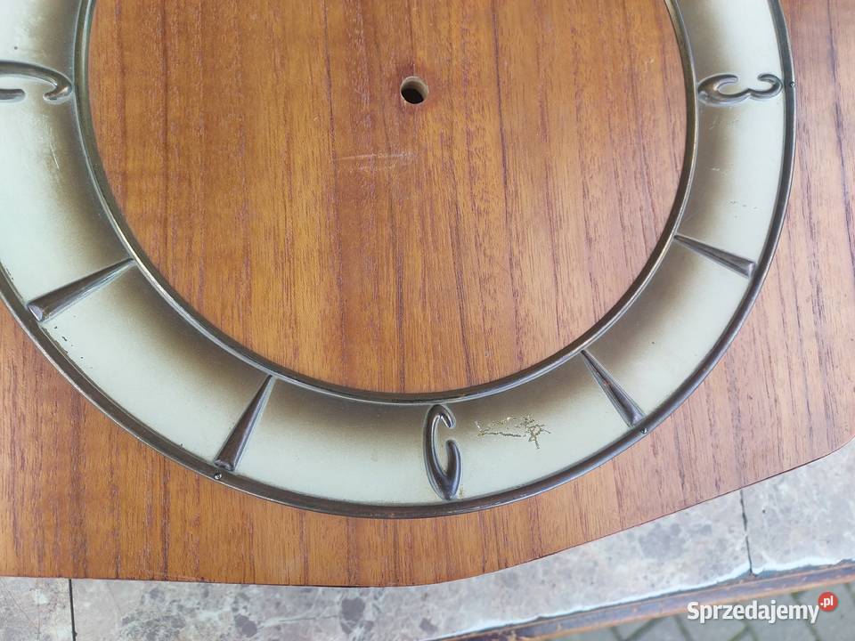 662 Skrzynia obudowa starego zegara ściennego Tczew