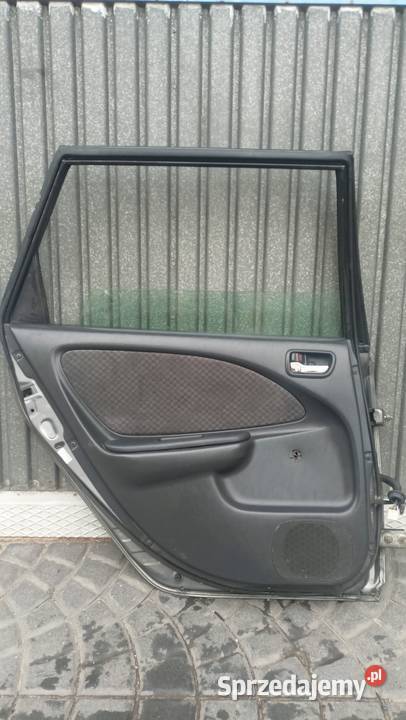 Toyota Avensis t22 drzwi tylne lewe Radom