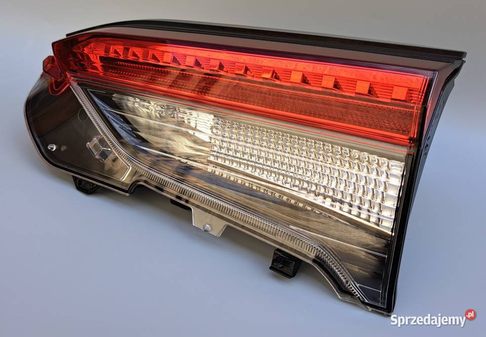 Lampa Tylna Prawa Toyota RAV4 V 5 LED Klapa