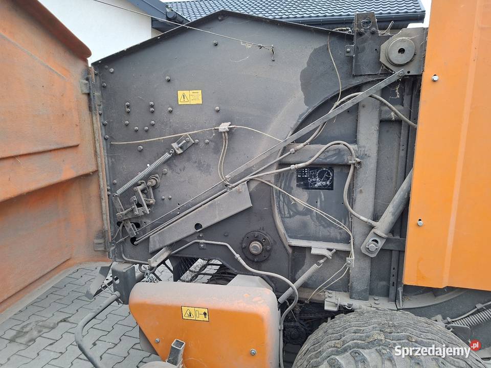 Prasa zwijająca Warfama Z543 2012 r mało używana sprzedam