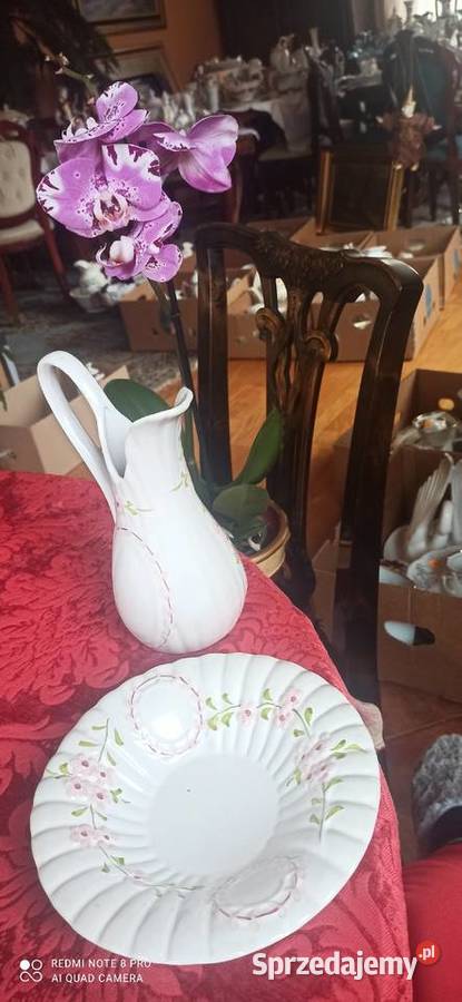 Dzbanek i miska komplet