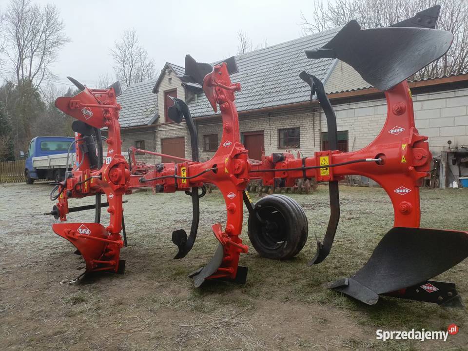 Pług 3 obrotowy HuardKuhn Master 120 świętokrzyskie Włoszczowa