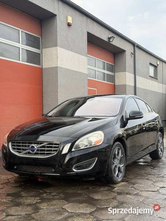 Volvo S60 25 turbo AVD czarny Chełm