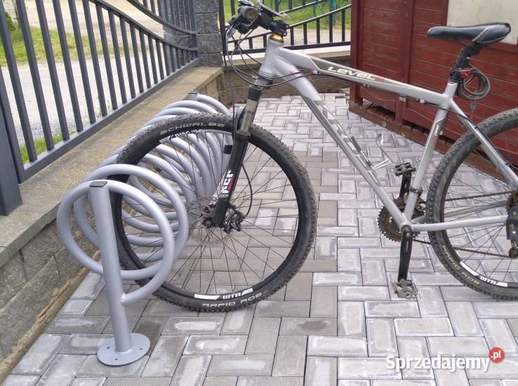 stojak na rowery na rower rowerowy Spiralny 100 śląskie Strzebiń