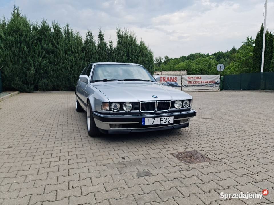 BMW Seria 7 e32 30 V8 Poniatowa