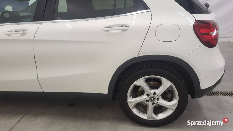 Mercedes GLA 200 7GDCT Urban elektryczne lusterka Grójec
