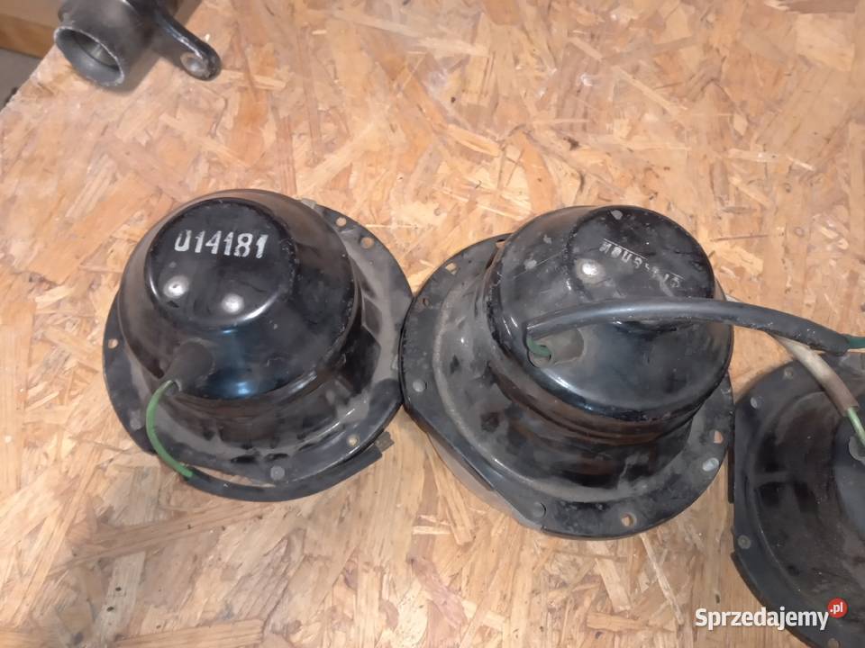 FSO Fiat 125P obudowy miski przednich lamp lampy przednie