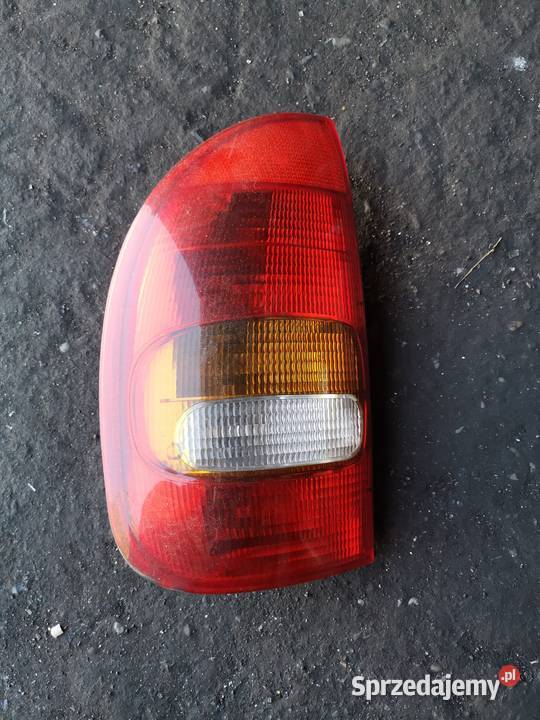 Lampa tył corsa B 5 drzwi lampy tylne Czerwionka-Leszczyny