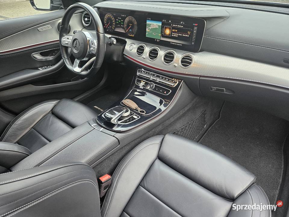 Mercedes E 300 AMG Line Rok produkcji 2019