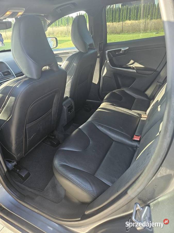 Volvo XC60 30 AWD Platinum Super Stan nieuszkodzony Hrubieszów