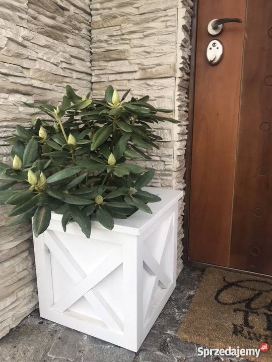 Donica doniczka ogrodowa biała drewniana świętokrzyskie Napęków sprzedam