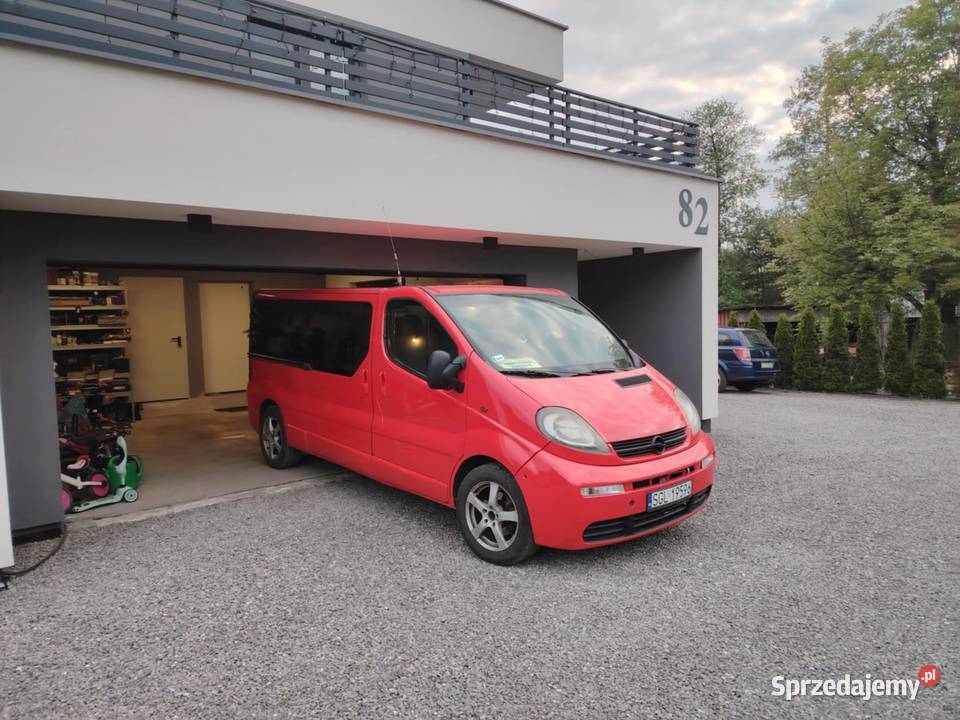 Dprzedam opel vivaro 9 osobowy super stzn sprzedam