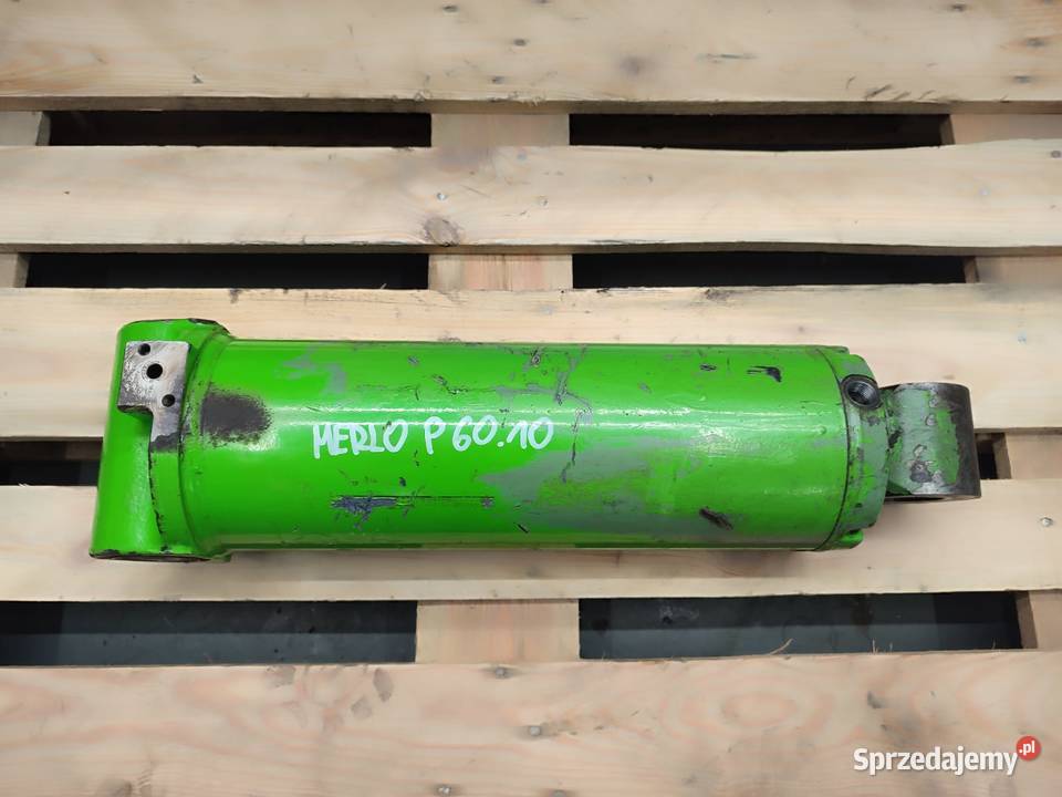 Siłownik kompensacji Merlo P6010