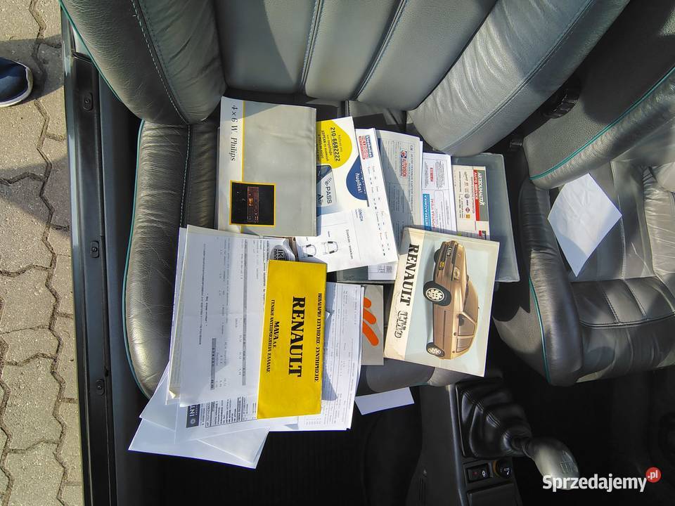 Renault Clio Baccara 14L 1992 stan bez korozji Zgierz