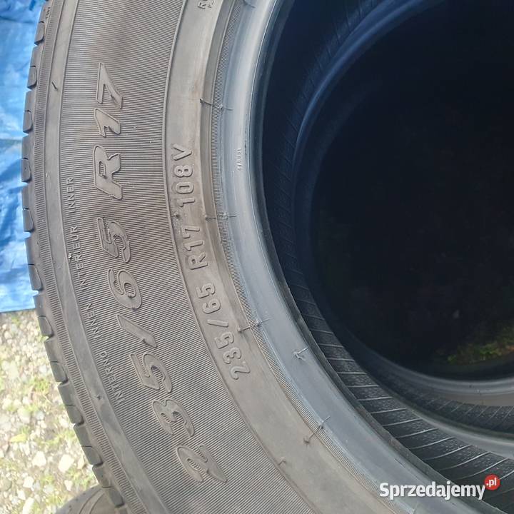 Opony Pirelli Scorpion 235x65x17 135 Samochodowe Bochnia sprzedam