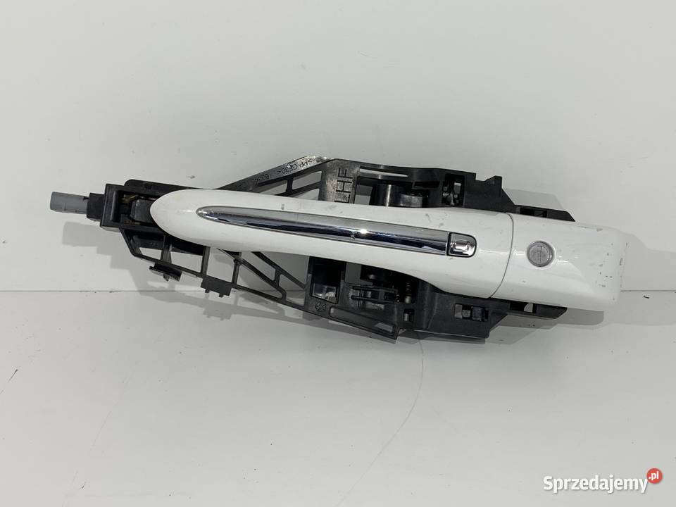 KLAMKA ZEWNĘTRZNA LEWY PRZÓD CHRYSLER PACIFICA