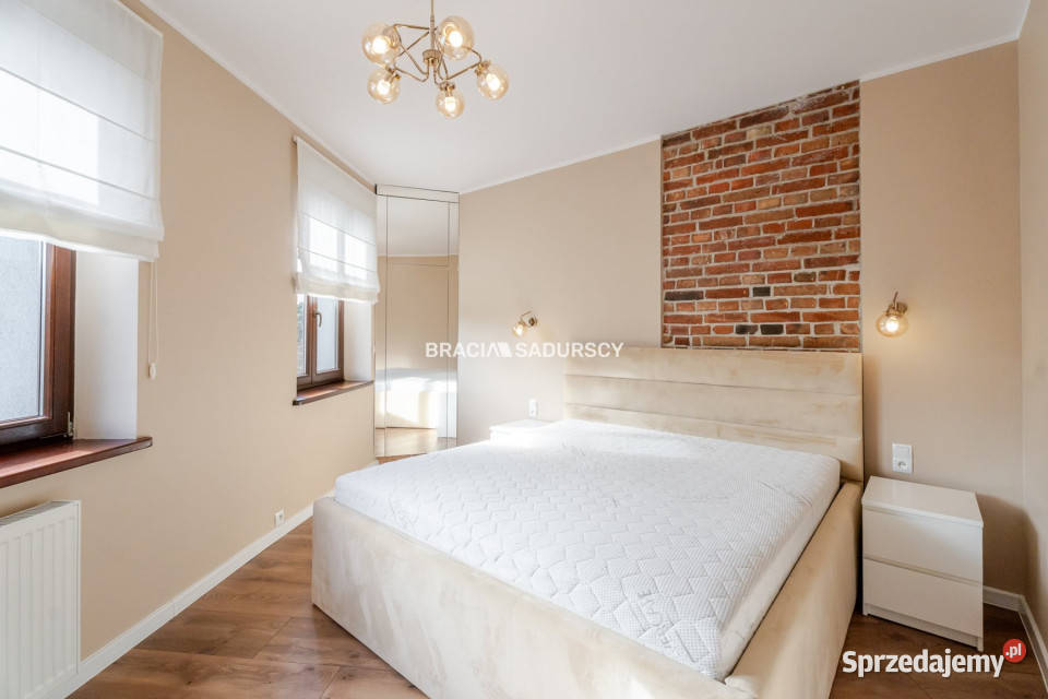 Mieszkanie 681m2 3 pokoje Kraków Barska cegła sprzedam