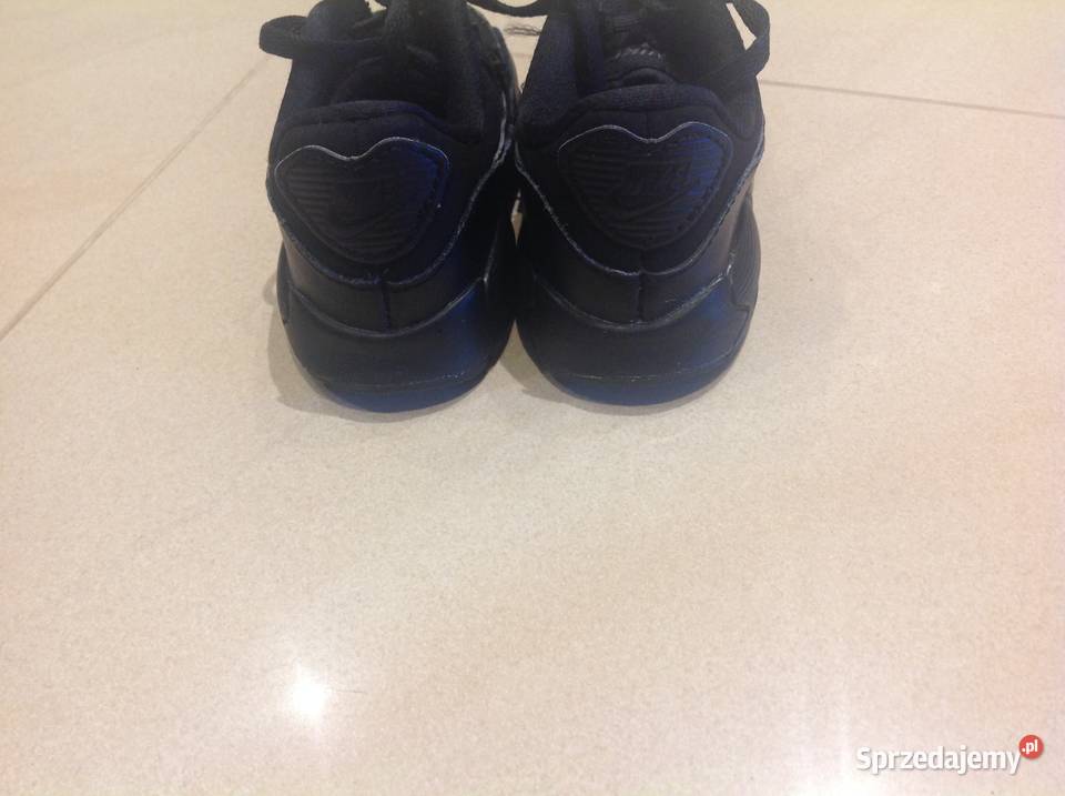 Adidaski AIR NIKE r 22 Czarne Nowe