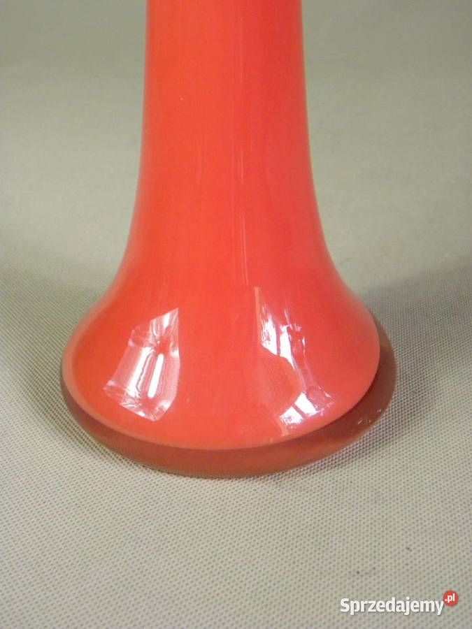 Szklany wysoki flakon wazon czerwony