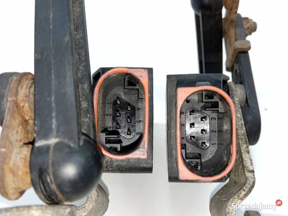 CZUJNIK SENSOR POZIOMOWANIA ŚWIATEŁ 6860843 Bmw