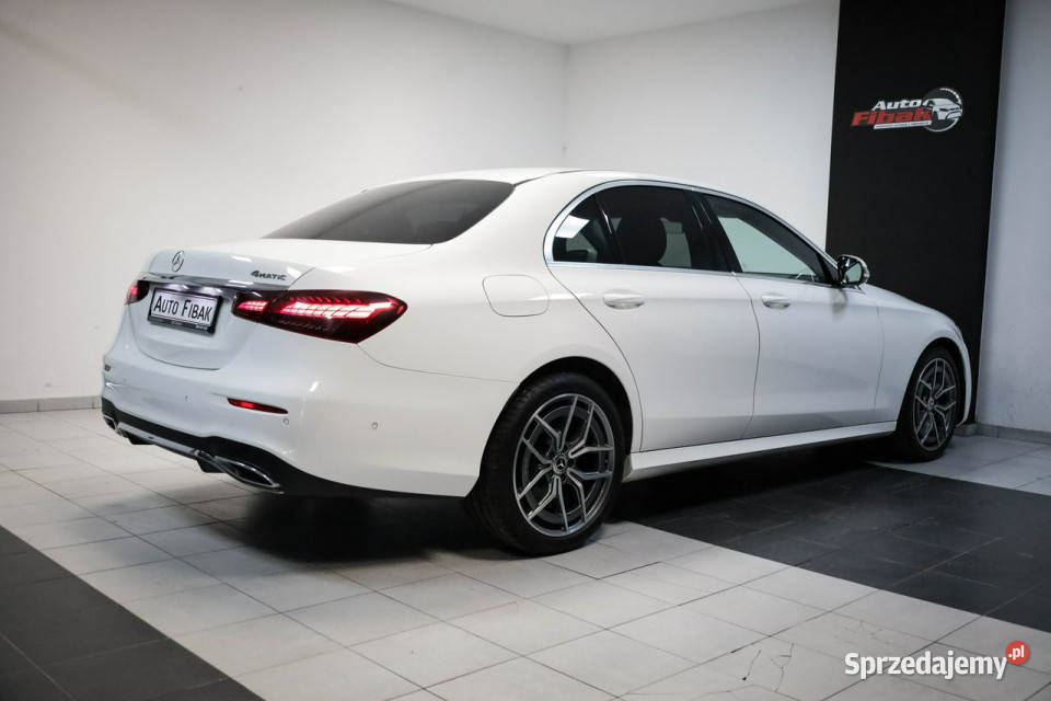 Mercedes E 220 e220d4MaticAMG LineSalon PolskaI biały Konstantynów Łódzki