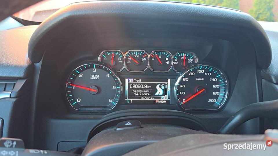 Chevrolet Suburban LT 53 4x4 2016 308000km Turek
